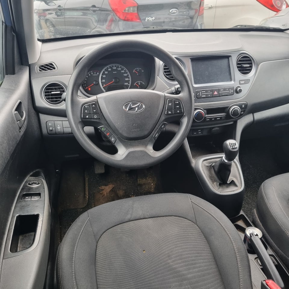 Hyundai i10 1,0 Touch 5d