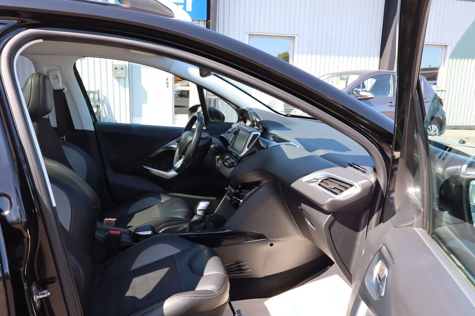 Peugeot 2008 1,6 BlueHDi 100 Allure 5d