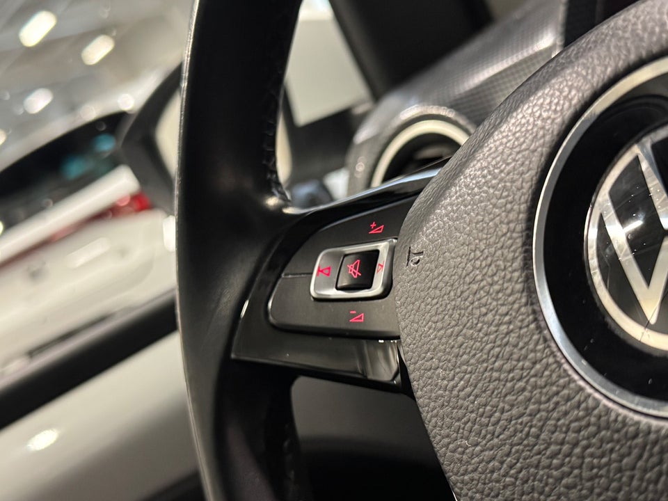 VW e-Up! Move Up! 5d