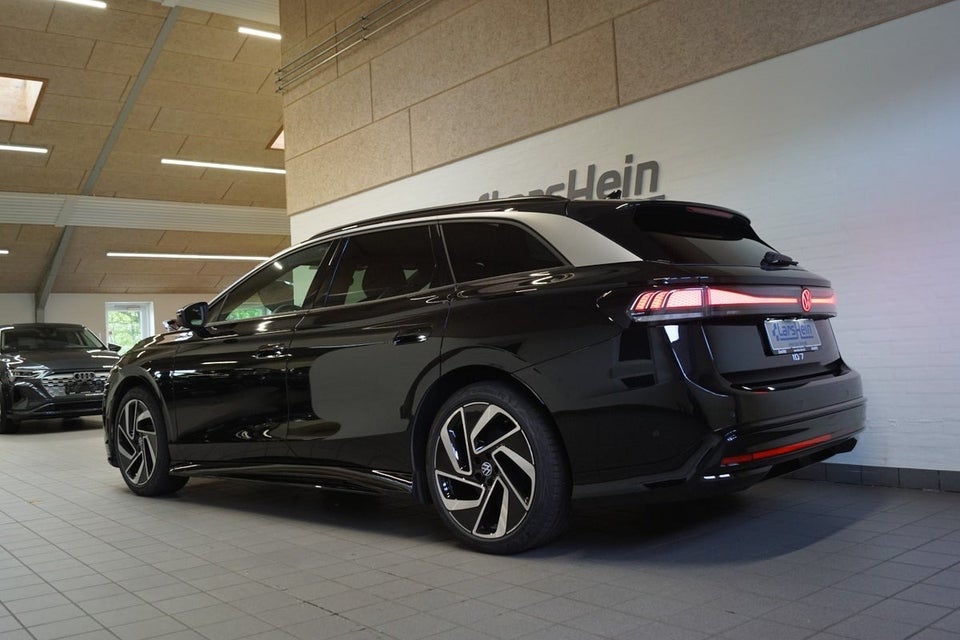 VW ID.7 77 Style Tourer 5d