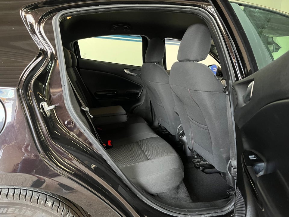 Alfa Romeo Giulietta 1,4 Turbo 120 Distinctive 5d