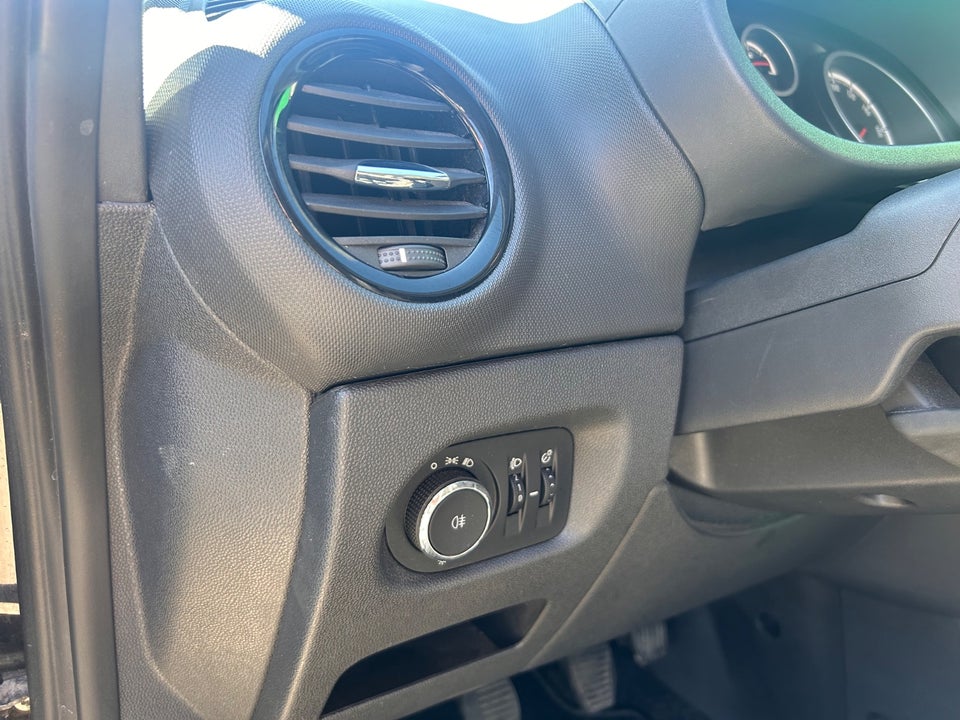 Opel Corsa 1,2 16V Cosmo 5d