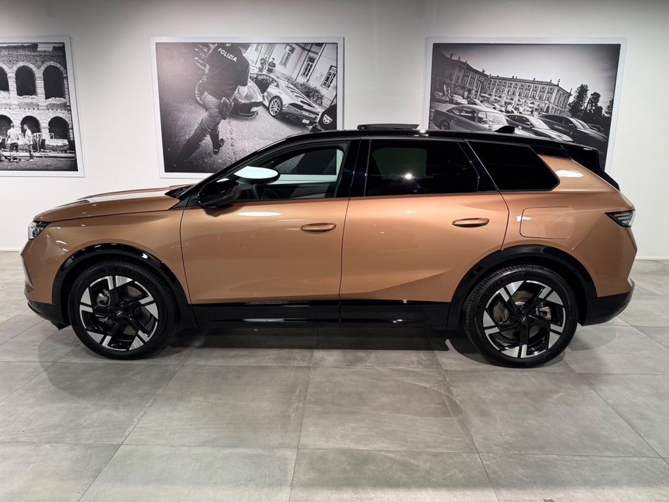 Opel Grandland-e 73 GS Sky 5d