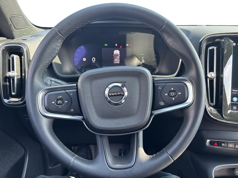 Volvo EX40 Extended Range Core 5d