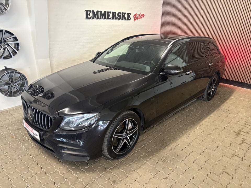 Mercedes E300 de 2,0 AMG Line stc. aut. 5d