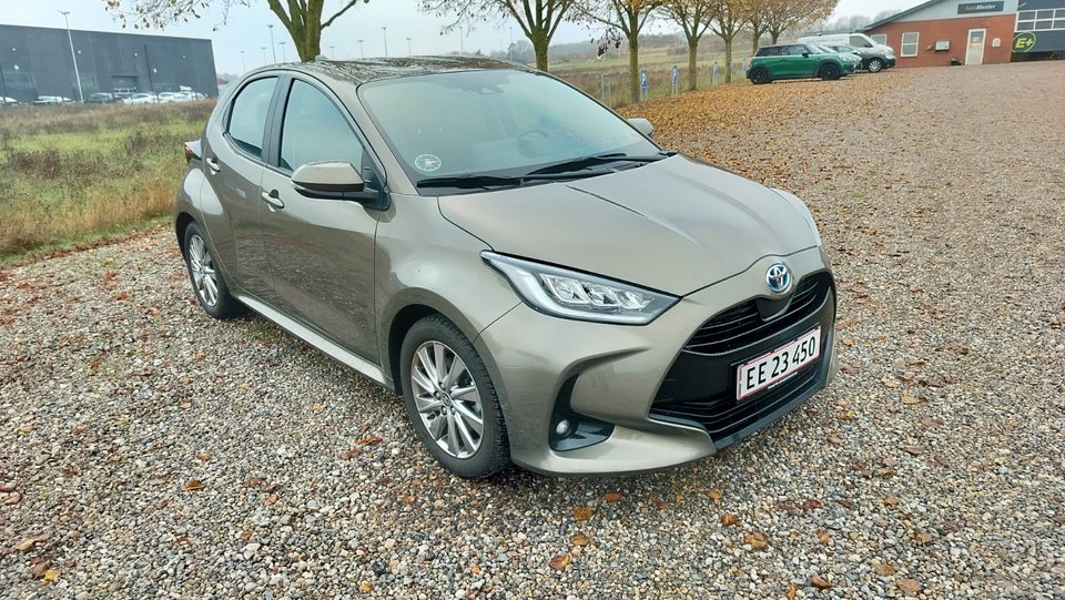 Toyota Yaris 1,5 Hybrid Active Tech+ e-CVT 5d