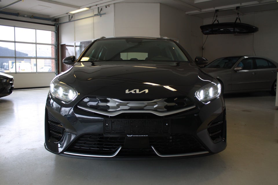 Kia Ceed 1,6 PHEV Prestige SW DCT 5d