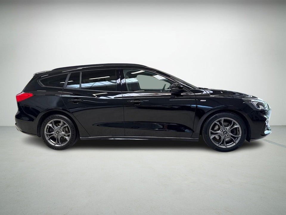 Ford Focus 1,0 EcoBoost ST-Line Business stc. 5d