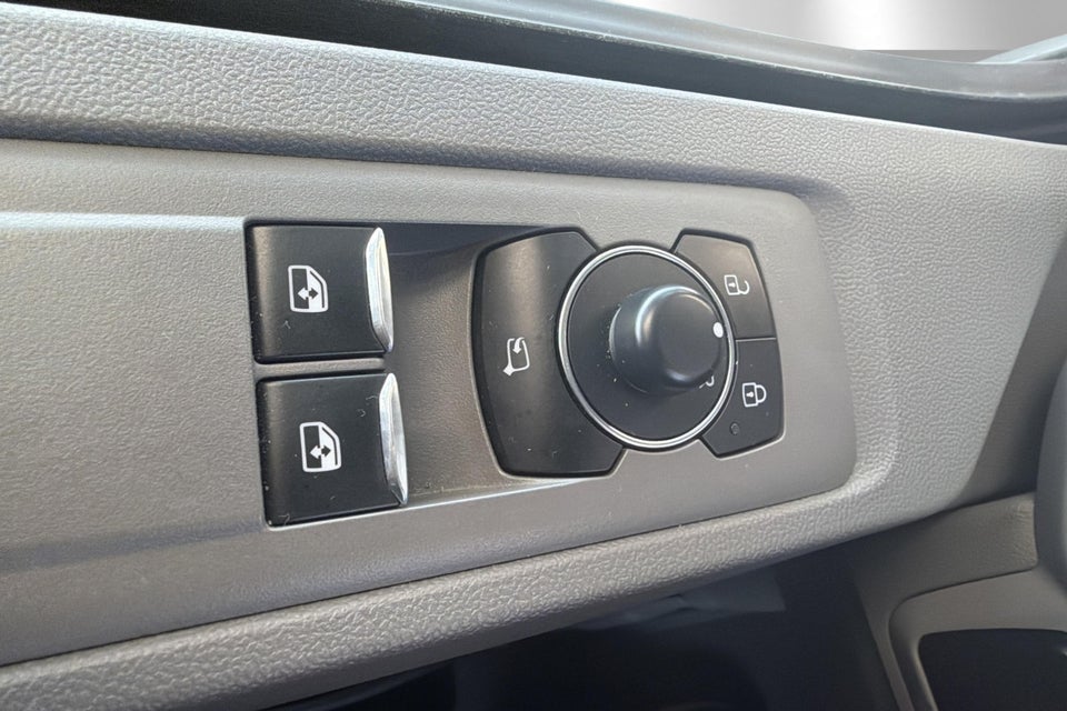 VW Transporter 2,0 TDi 150 Comfort Kassevogn aut. LWB
