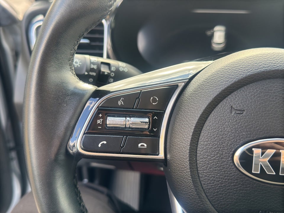 Kia XCeed 1,6 PHEV Upgrade DCT 5d