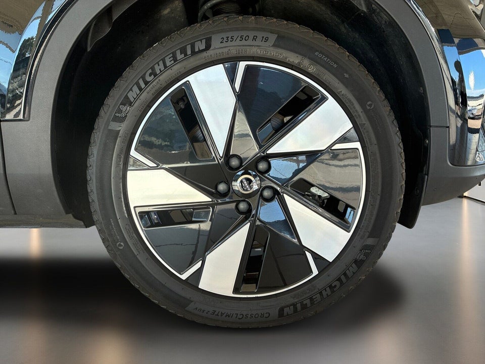 Volvo XC40 ReCharge Extended Range Plus 5d