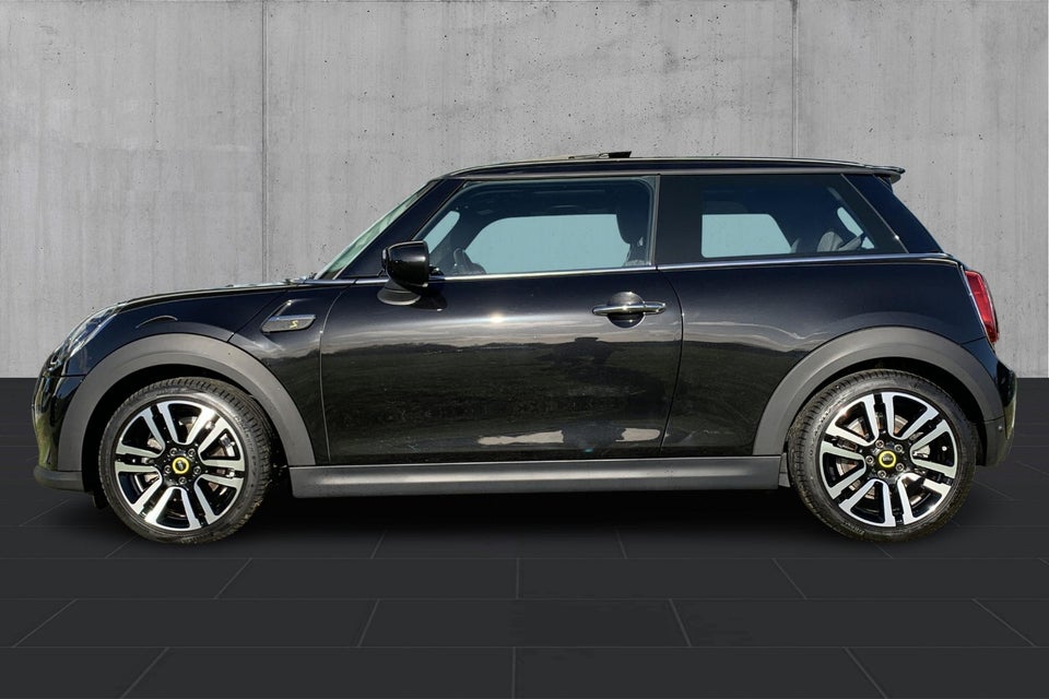 MINI Cooper SE Classic Trim 3d