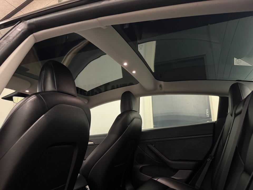 Tesla Model 3 Long Range RWD 4d