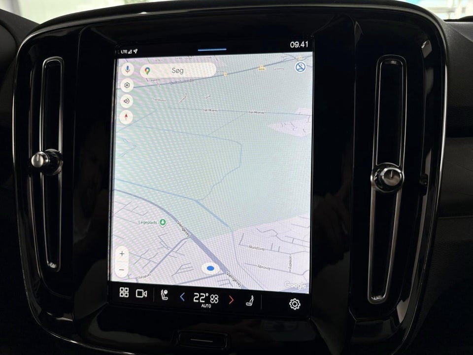 Volvo EX40 Extended Range Black Edition 5d