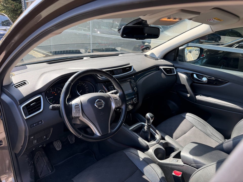 Nissan Qashqai 1,2 Dig-T 115 N-Connecta 5d