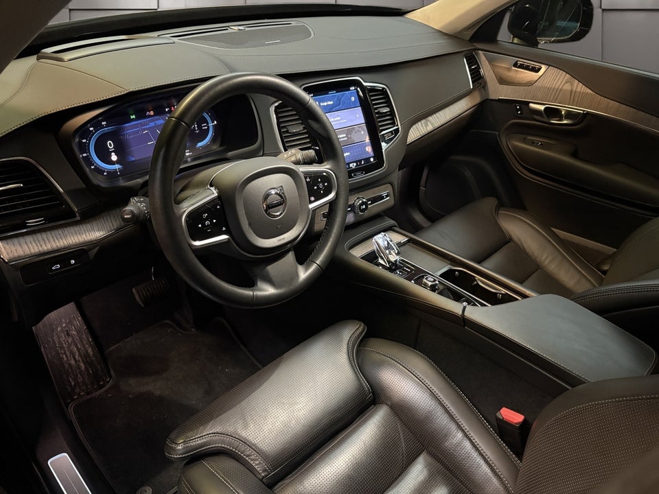 Volvo XC90 2,0 T8 ReCharge Ultimate Dark aut. AWD 7prs 5d