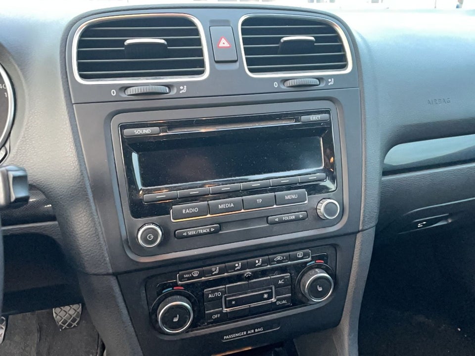 VW Golf VI 1,6 TDi 105 Comfortline Variant BMT 5d