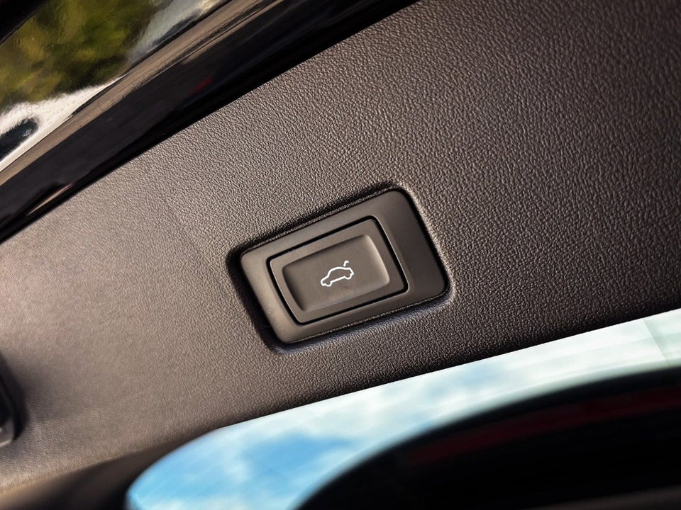 Audi Q4 e-tron 45 quattro 5d