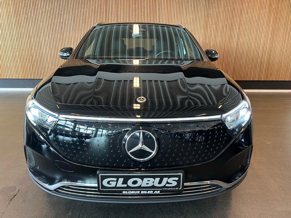 Mercedes EQA300 Progressive 4Matic 5d