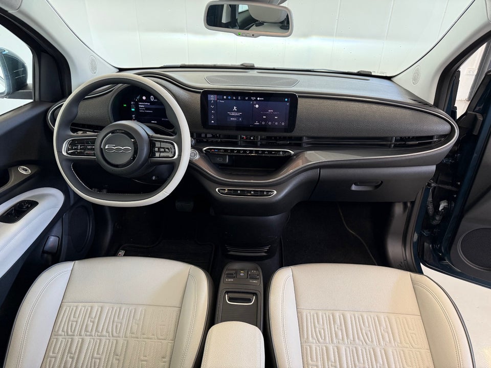 Fiat 500e 42 la Prima 3+1 4d