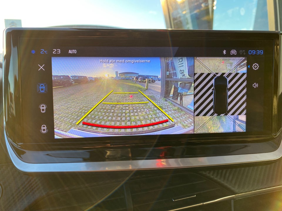 Peugeot 2008 1,2 PureTech 130 Allure EAT8 5d