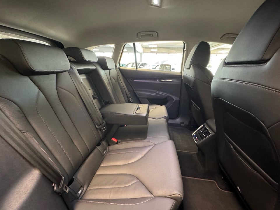 Skoda Enyaq 80 iV Selection Suite 5d