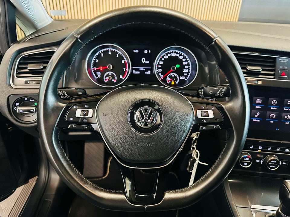 VW Golf VII 1,5 TSi 130 Comfortline DSG 5d