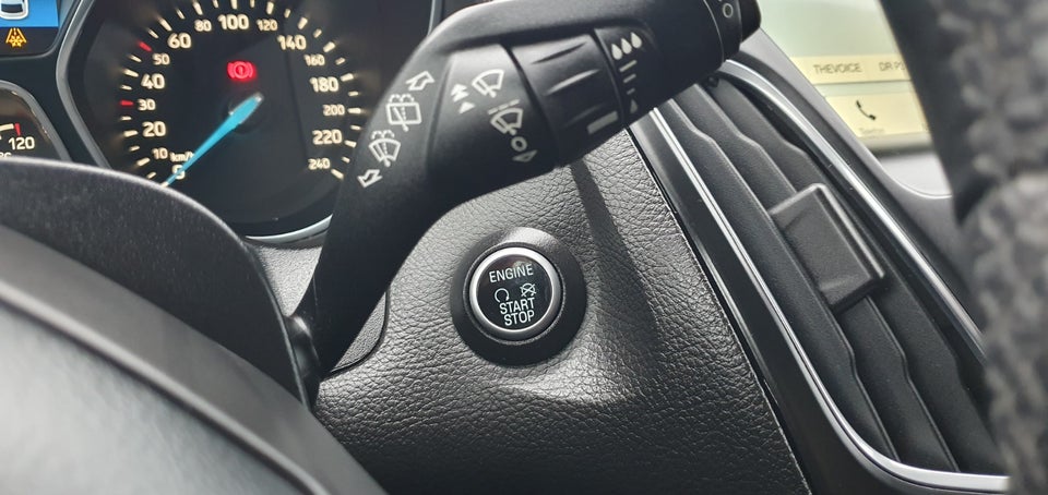 Ford Focus 1,5 SCTi 150 ST-Line stc. 5d