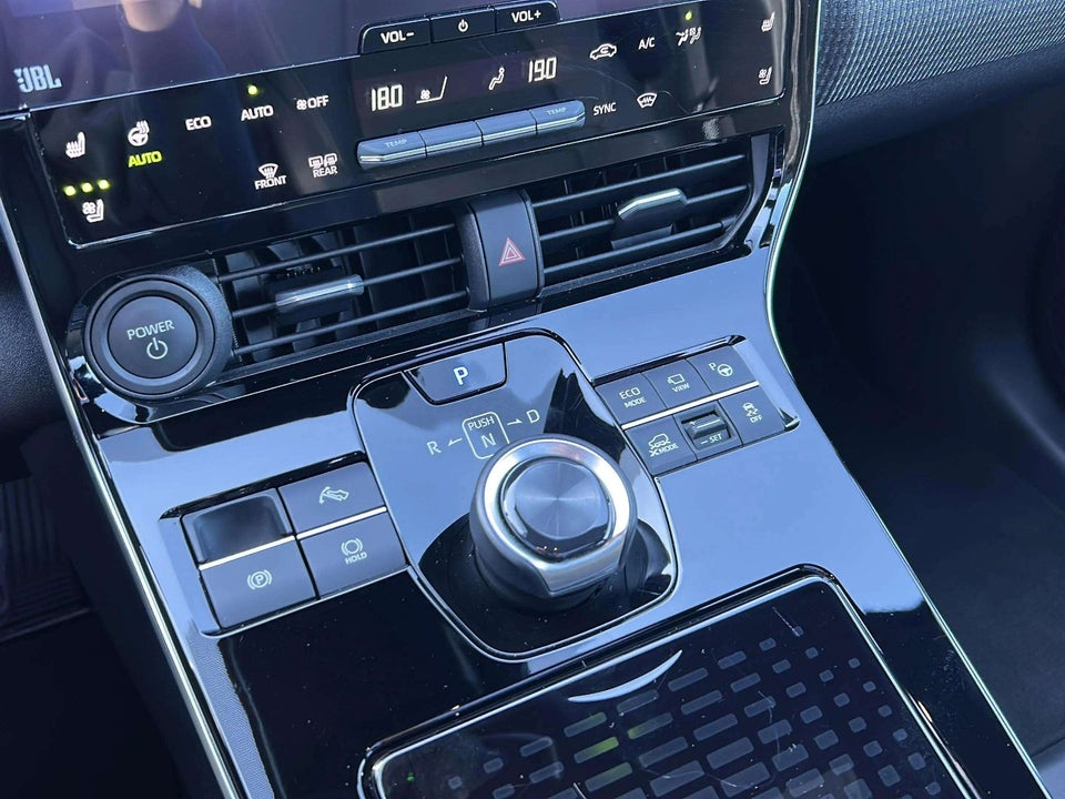 Toyota bZ4X Executive AWD 5d