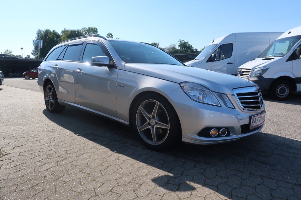 Mercedes E200 2,2 CDi Elegance stc. aut. BE 5d