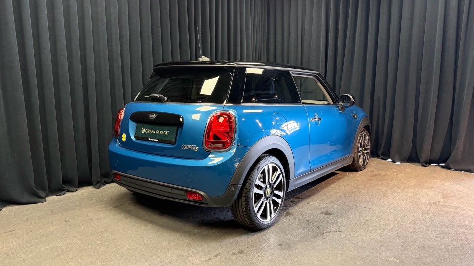 MINI Cooper SE Classic Trim 3d