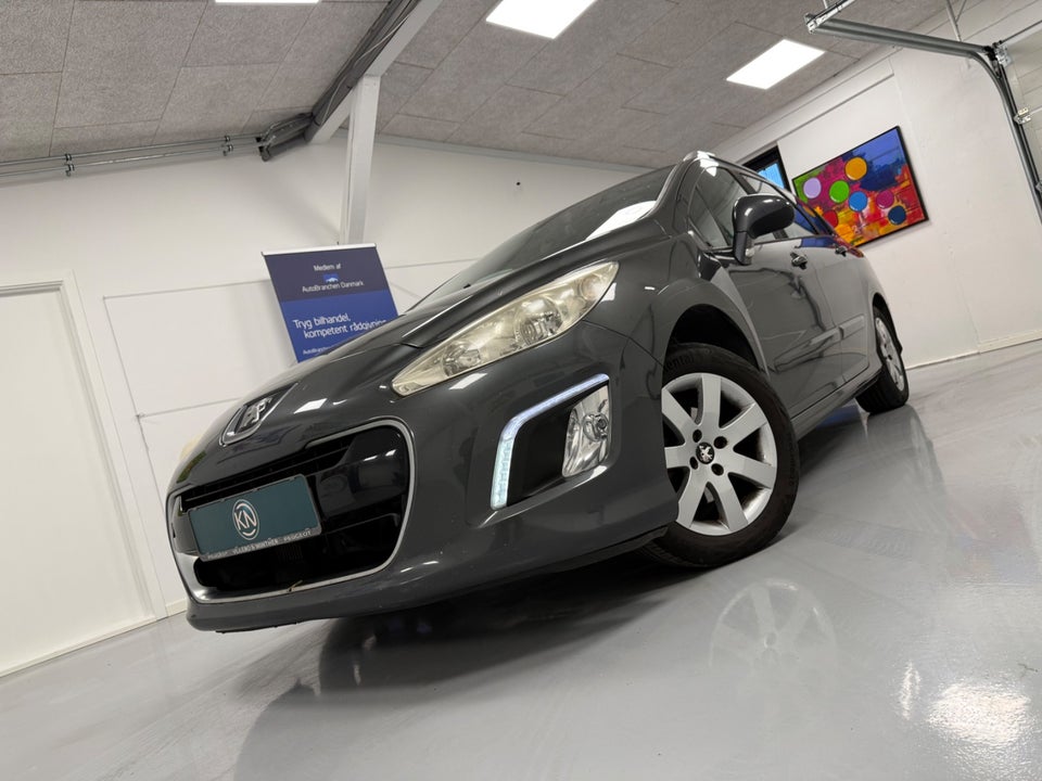 Peugeot 308 1,6 e-HDi 112 Active SW 5d