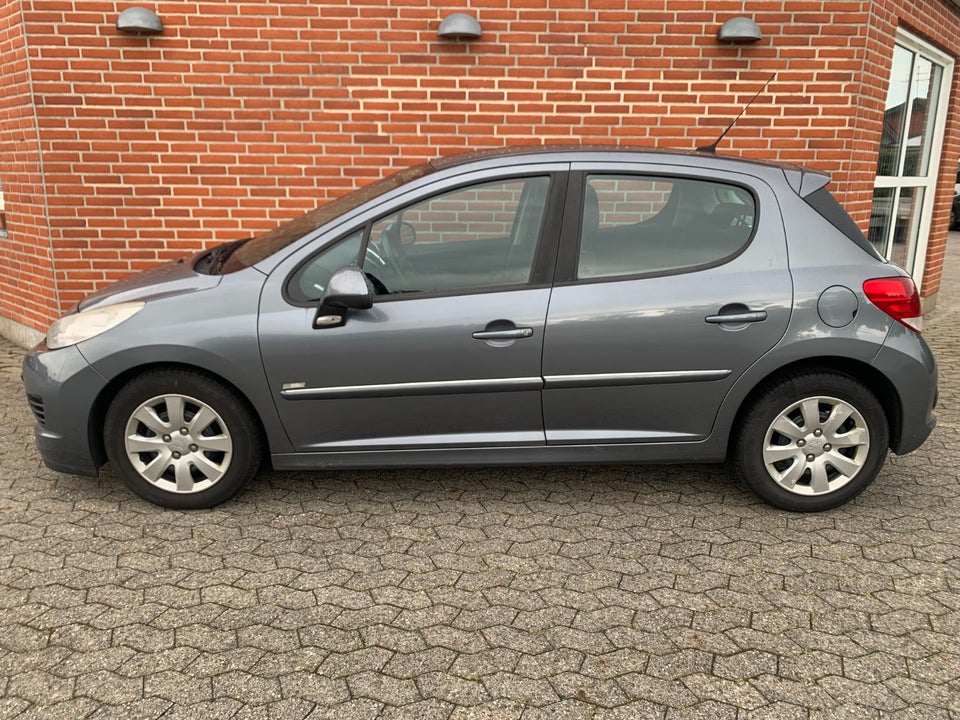 Peugeot 207 1,6 HDi 90 Comfort+ Cool 5d