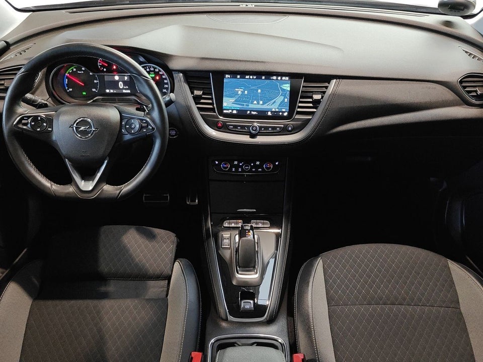 Opel Grandland X 1,6 Hybrid4 Ultimate aut. 5d