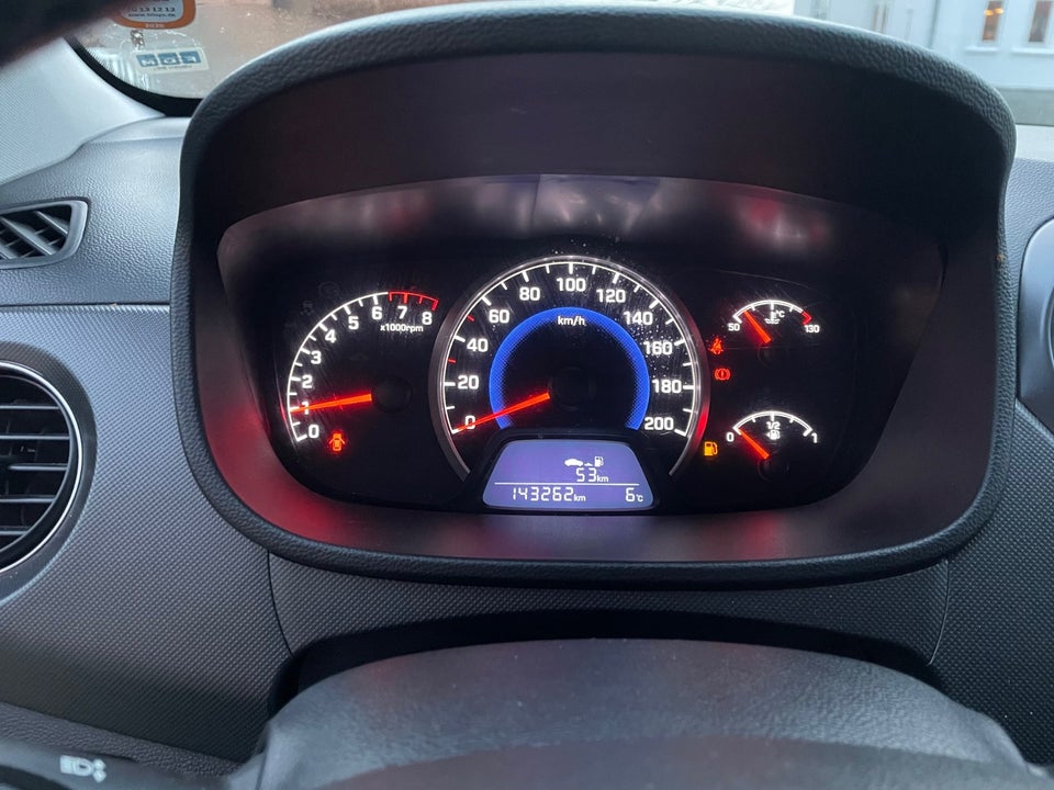 Hyundai i10 1,0 EM-Edition Eco 5d