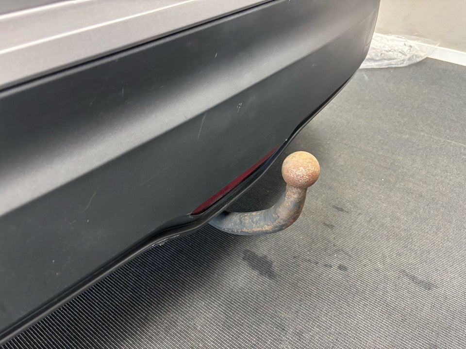 Toyota C-HR 1,8 Hybrid Selected CVT 5d