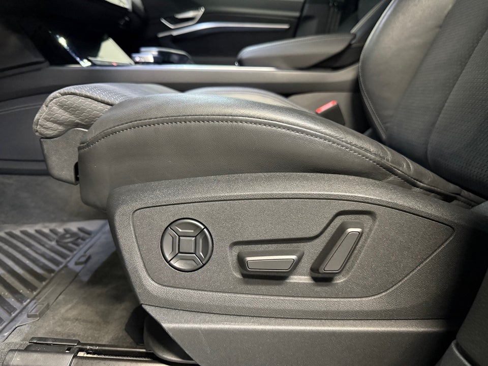 Audi Q8 e-tron 50 S-line quattro 5d