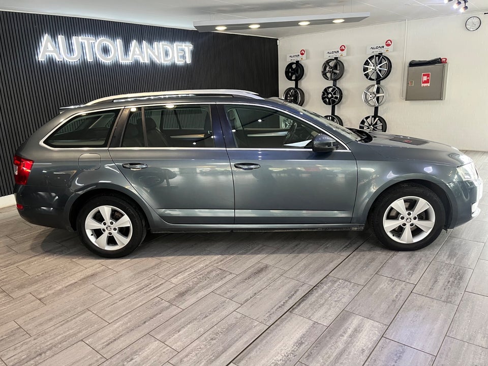 Skoda Octavia 2,0 TDi 150 Ambition DSG 5d
