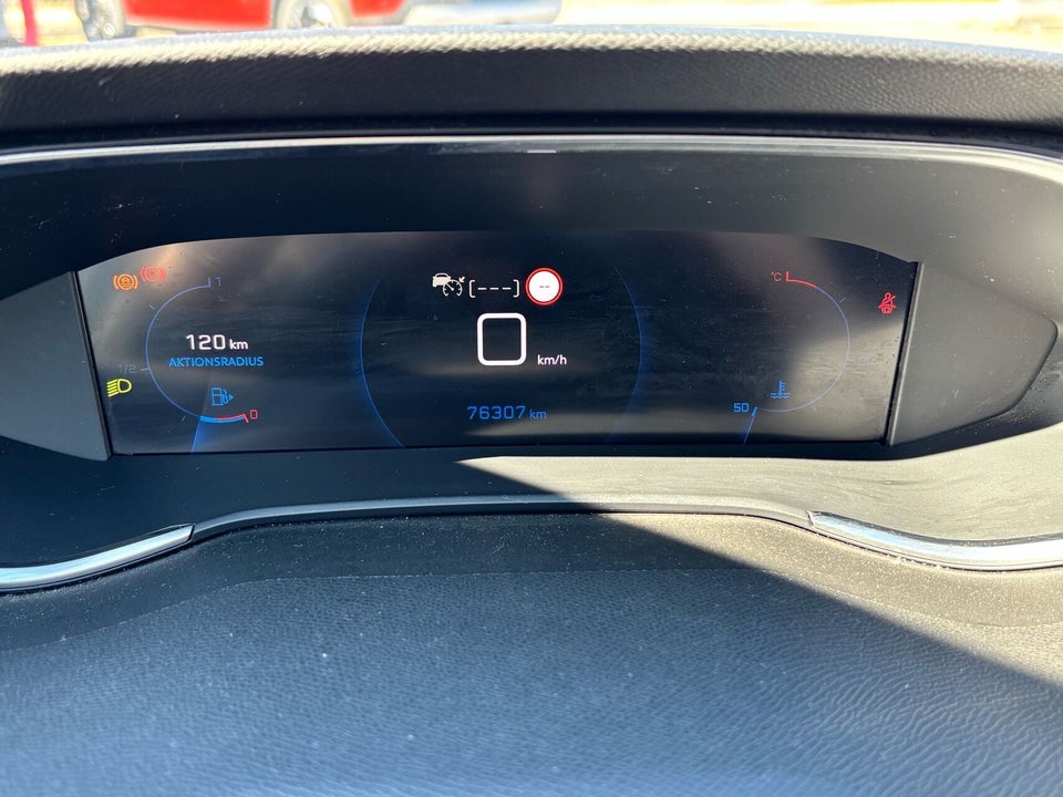 Peugeot 308 1,6 BlueHDi 120 Allure Sky SW EAT6 5d