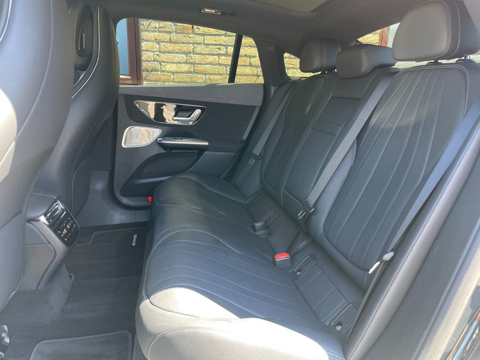 Mercedes EQE350 AMG Line Premium Plus 4d
