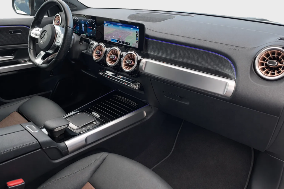 Mercedes EQB300 4Matic 7prs 5d