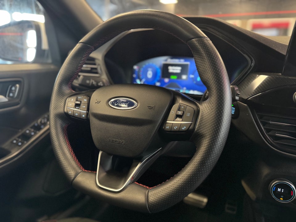 Ford Kuga 2,5 PHEV ST-Line X CVT 5d