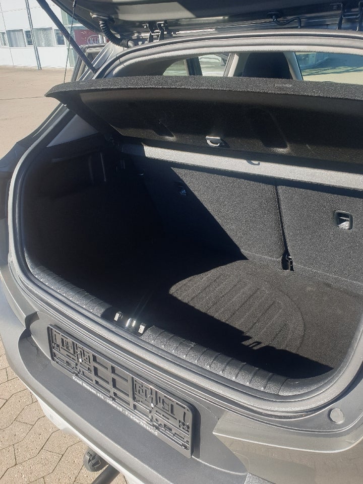 Kia Stonic 1,0 T-GDi Advance Intro 5d