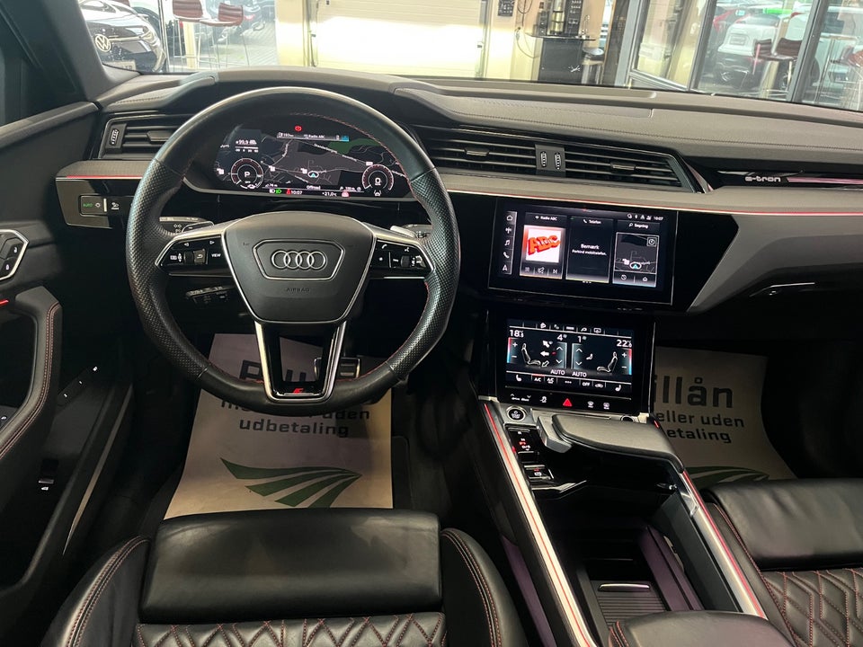 Audi Q8 e-tron 55 S-line Black Edition Sportback quattro 5d