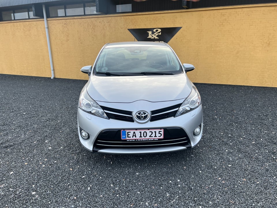 Toyota Verso 1,8 VVT-i T2 Premium 7prs 5d