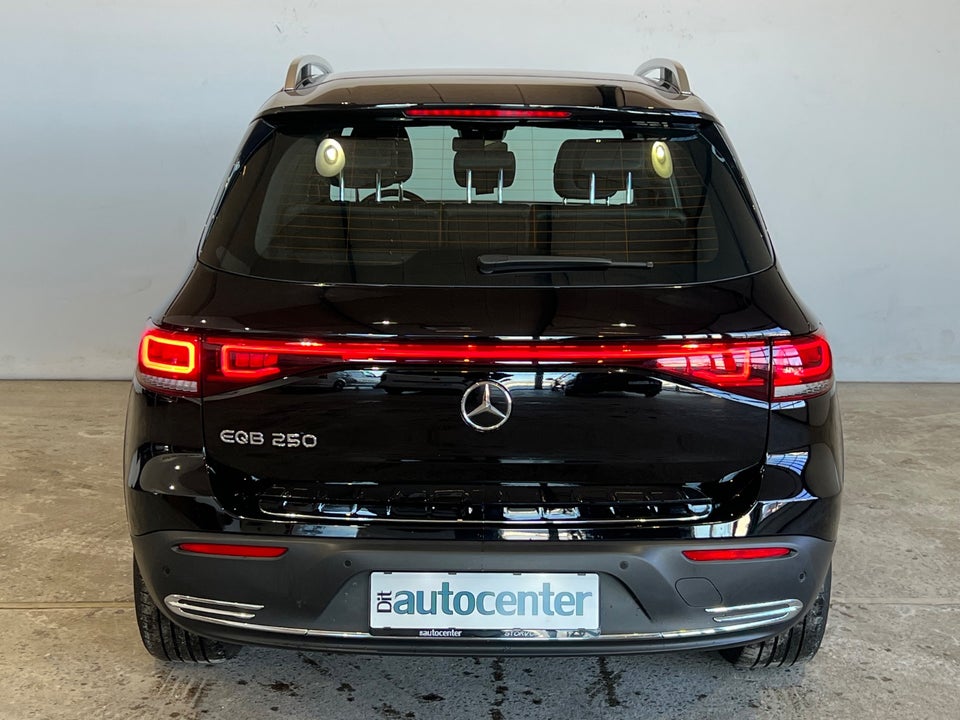 Mercedes EQB250 Progressive 5d