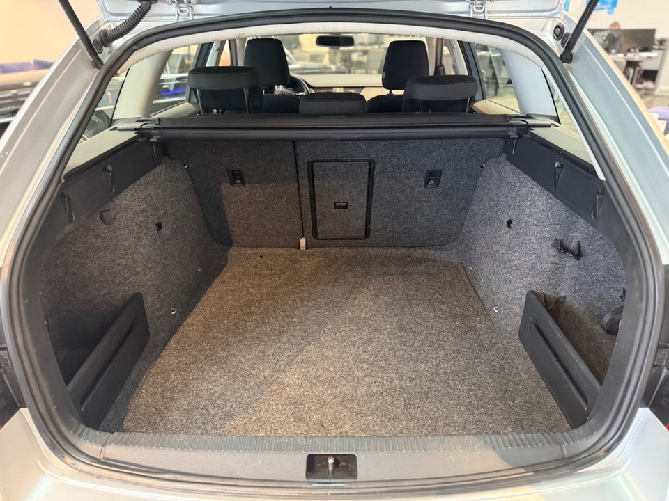 Skoda Octavia 1,6 TDi 110 Active 5d