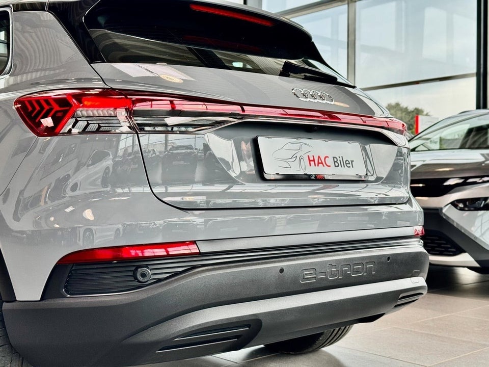 Audi Q4 e-tron 45 Progress 5d