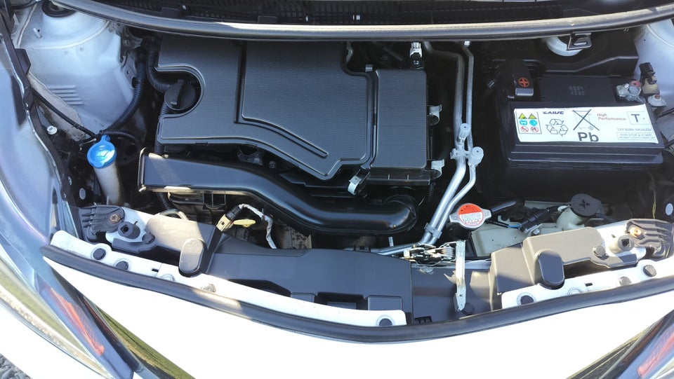 Toyota Aygo 1,0 VVT-i x-press 5d