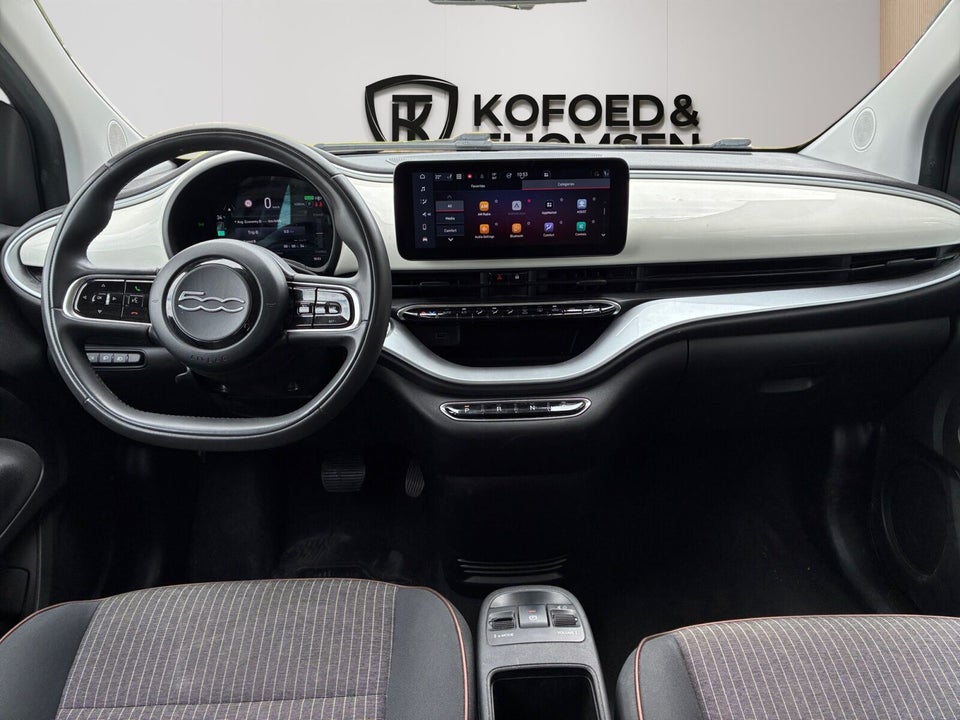 Fiat 500e 42 Icon 3d